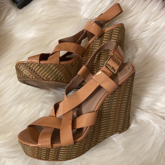 Shoes - Picture 4 of 5